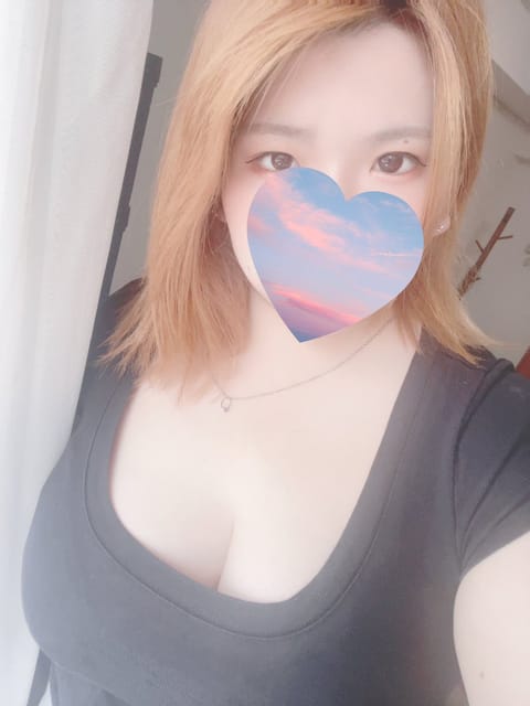 今週の出勤予定🧸

7日(水)21時ｰ3時
8日(木)12時ｰ19時
9日(金)11時ｰ18時

お昼のお仕事の関係上、