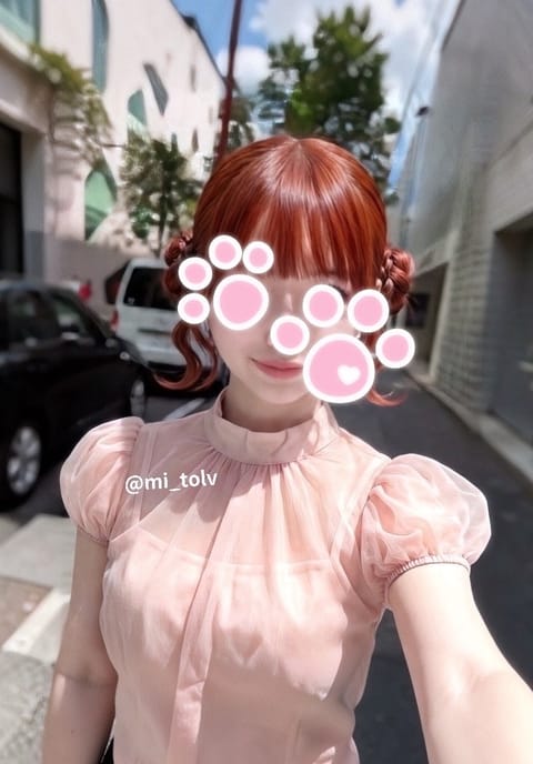 おはよ^.ˬ.^♡

かみのけオレンジカラーにしてもらった🍊🧡
