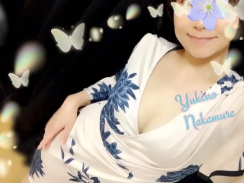 右利きなのに、メイクは右眉を失敗しがちゆきのです( ▔•з•▔ )ﾅｾﾞﾅﾉ

また大きな地震がありましたが皆様ご無事で