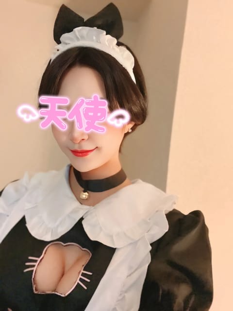 今週も週末に出勤です✨🩵

🌟8/8（土）13-21時
🌟8/9（日）13-21時

夏のお疲れを癒しに来てくださいね🌻