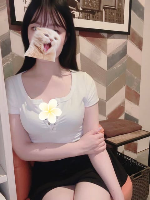 こんばんは、ひじりです🦭

本日 🈵21:00〜 / 🈳23:00〜
ご予約お待ちしてます☺︎🌼

先日Ｘ凍結してしまっ