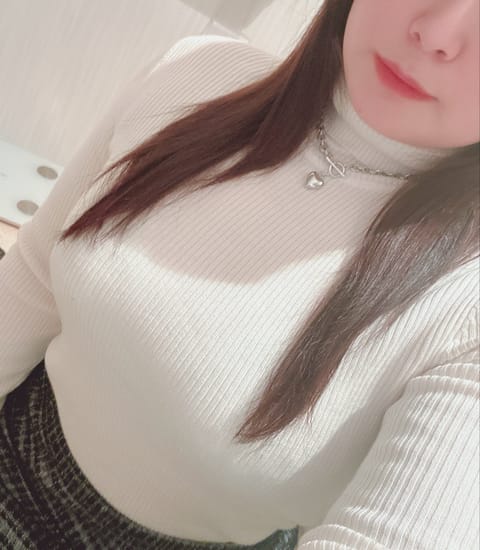 なずなです🦊

むちむち密着大好き♥️
一緒にぬるぬるしたいお兄様は
DMください😊💗

趣味はお酒🥃と温泉♨️
筋トレ