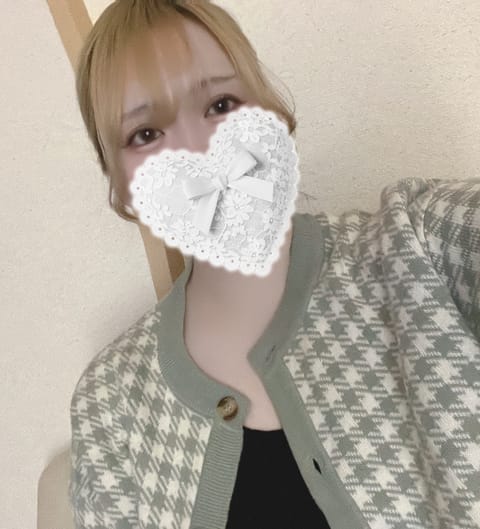 今日は府中ルームに出勤してます🫧
風ちょっと強いけどお天気めちゃくちゃ良い〜☀️
💎12:00-18:00