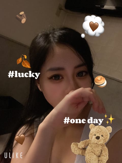 こんばんは〜〜❣️
本日は入店してから2週間が経ち、初めてお昼の時間帯（12:00-17:00）だけで、休憩なくしてお客