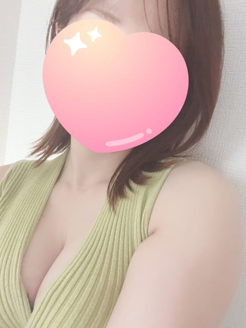 はじめまして♡ミセス美オーラ
青山です🤲🏻´-
少しでも皆さまの癒しになれるよう
頑張りますのでご予約お待ちしております