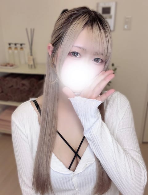 こんばんは🌙

本日【17:00~23:00】に出勤しています❣️

🈳今のところ全枠ご案内可能です
・90分/120分