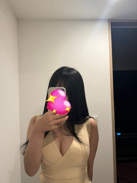 姫野みくです(՞ ܸ.ˬ.ܸ՞)”

出勤しました！！
今日は5時までいますᕷ*.°

1年ぶりくらいに黒髪にした〜💇🏻