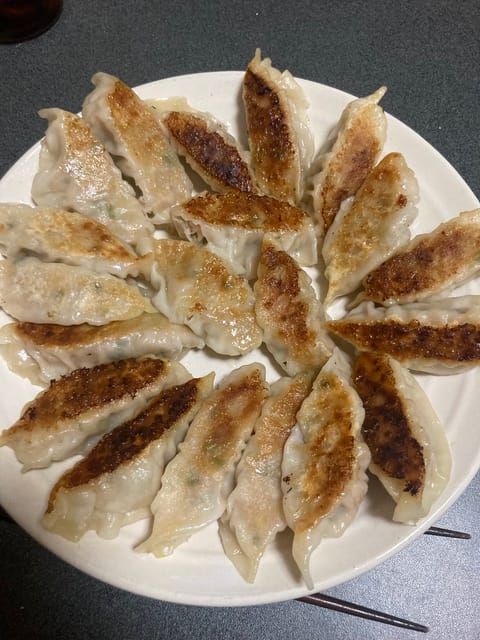 こんばんは♡
本日16時までですー！
餃子をこの前つくりました！
これ、1人でペロリ！笑