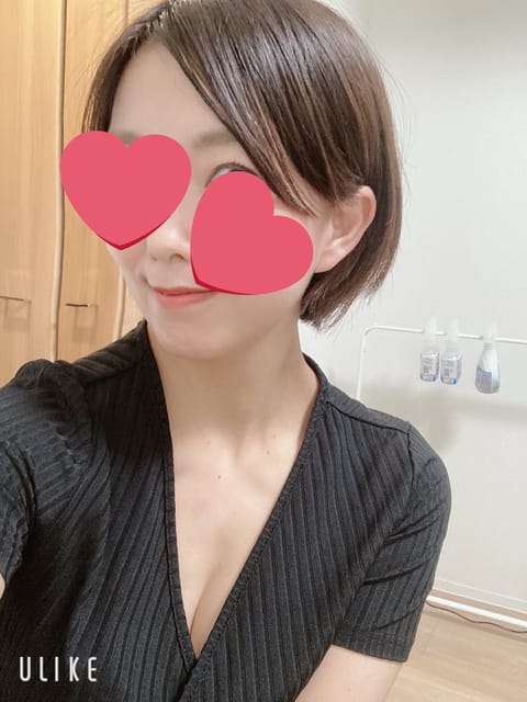 こんばんは♡
本日16時までですー！
餃子をこの前つくりました！
これ、1人でペロリ！笑