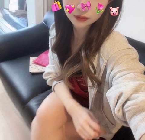 今日から4月ですね| ‹:)~✿渚です

今月もよろしくお願いします🙇🏻‍♀️

今週と来週は土日に出勤します👼🌟