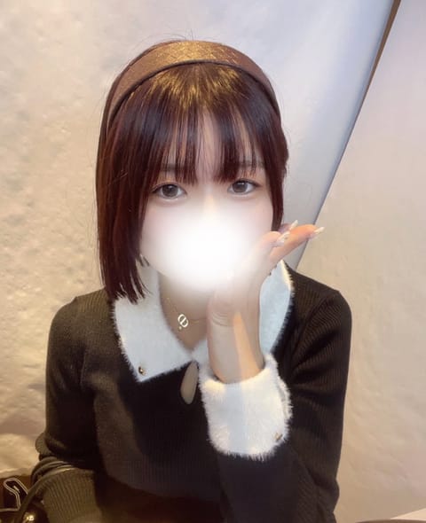 こんにちは☀️

スタートから続けてお誘いありがとう♡

本日も「27時」まで出勤してます🙌🏻

土曜日枠埋まりやすくな