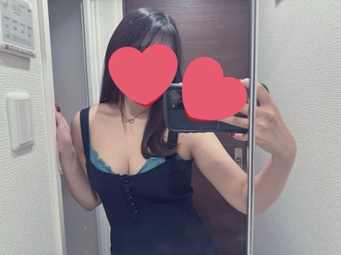 出勤です
14時半すぎ〜🈳
今日からお仕事の方多いと思うのでまったりお待ちしてます❁⃘