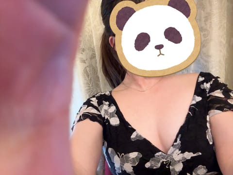 今日は白黒〜🖤🤍
珍しいっっっお部屋暖かくして待ってるね🐼💘✨