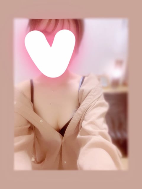 明日9/29日
12:00-16:00出勤します🫶

会えるかな🥺？