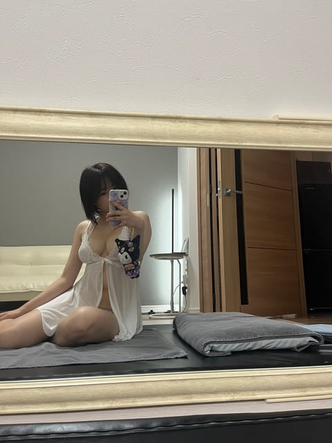 文章書こうと来ると長くなる、よくない癖
みんな出勤不規則気分屋女に根気強く付き合ってくれてありがとー😭出勤日数少ないので