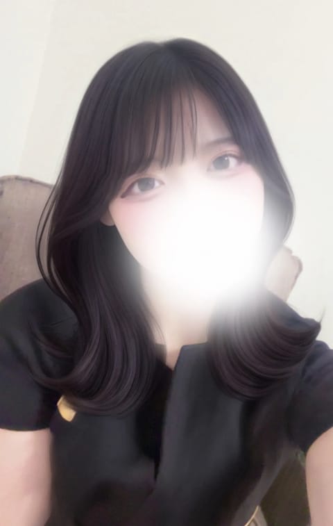 本日私います🎶
最近自分にご褒美てセブンのいくらおにぎり買ってみたんだけどすっごく美味しくて感動(T ^ T)
みんなも