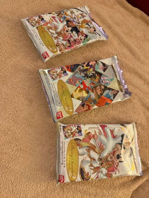 本日16:30~22:00出勤です❣️

初めましてのお客様が、ディズニーのウエハースをたくさん買ってきてくれて！！
一