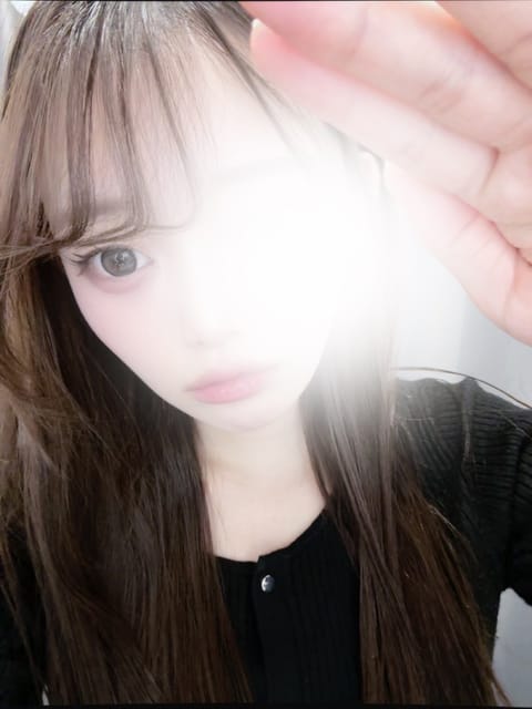 おはようございます！
今日はいいお天気だね？
今日は友達といちごブッフェに行ってきます！🍓
だーいすきな🍓がたくさん食べ