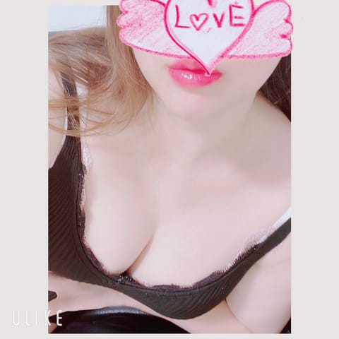 こんばんは✨✨
本日、20時〜ラストまで恵比寿ルームにて出勤してます♡(  ᵕ̤ɜ)ᵕ̤ૢᴗᵕ̤ૢ )
年内最後の出勤に