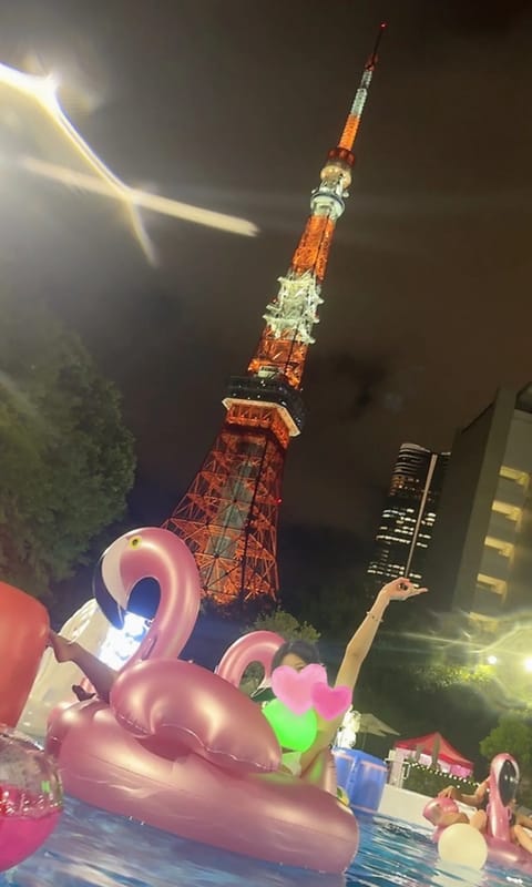 人生初のナイトプール
