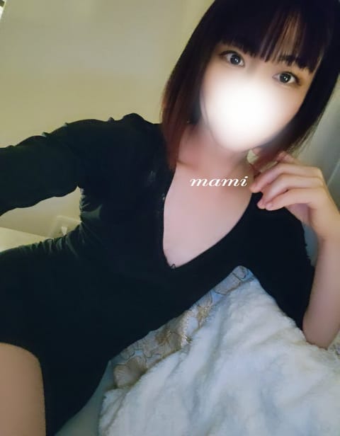 今年もよろしくお願いいたします✨

喪なのでご挨拶控えさせていただきます🙏

2ヶ月本業の為お休みしてましたが
復帰しま