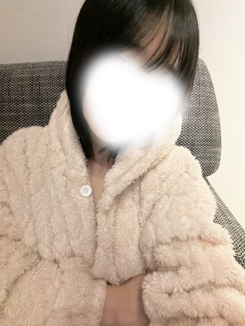 今すぐご案内出来ます(っ ॑꒳ ॑c)
実は髪の毛切りましたよ！見に来て！