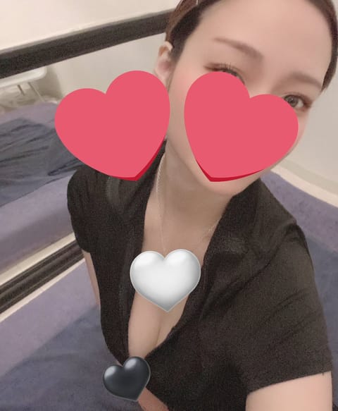 今日ほんっっまに寒い！🥶
12月ですね。。冬だ！！大好きな冬がきた❣️😳💕
今年もあともう少しですね😊🎶
みなさん残りの