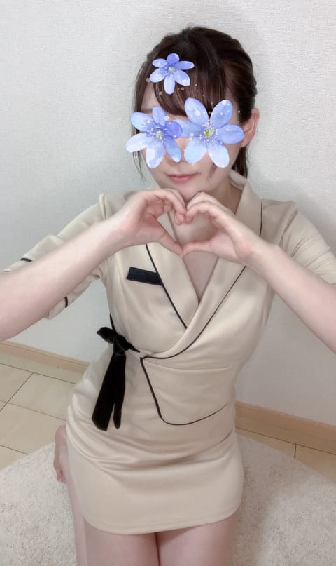 10月スケジュール🗓️🍂

2日、3日、7日、8日、10日

⏰12:00〜20:00です🥰
お時間合う方是非お待ちして