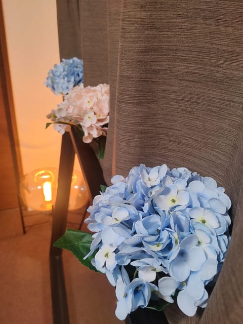 おはようございます💙
今日はみんなお休みかな🐌
お仕事かな📑🖋
6月は鏡から紫陽花が生えてきたよ🪞🐸☔ お花大好きだから