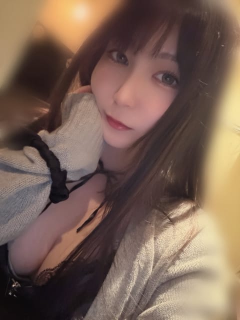 3/26(木)12:00-18:00

本日もおります☔️

清瀬ってどんな人？？
→ダイオウグソクムシを見て可愛いと言