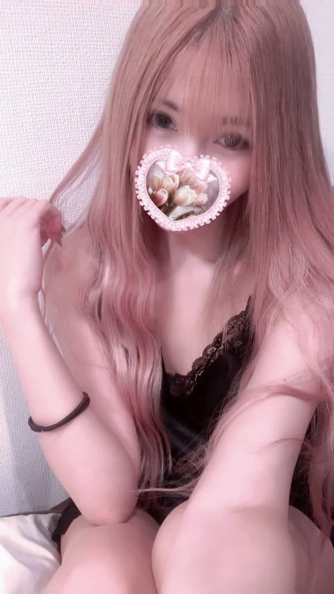おはようございます🔆

あいにくの雨ですが本日も夜まで受付してるので
雨の都合で急遽お休みになったお兄様もお仕事の合間の