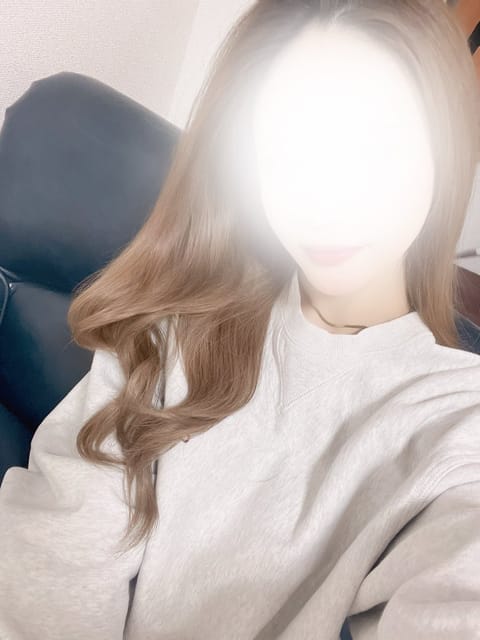 本日18時〜出勤します୨୧ 

最短18時〜🈳あります✨

20時〜🈵

公式LINE、DMからのご予約もおまちしてます