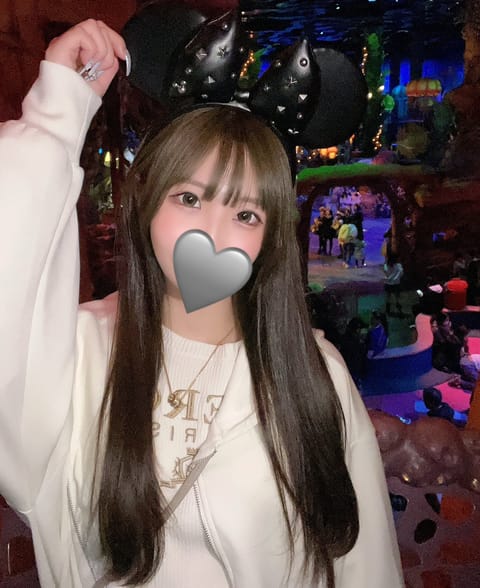 今日は美容dayでした🤭💕

髪色がっつり変えて気分も新しくなったよ🥰
今がいちばん綺麗な状態かも🤔✨
明日見にきてくれ