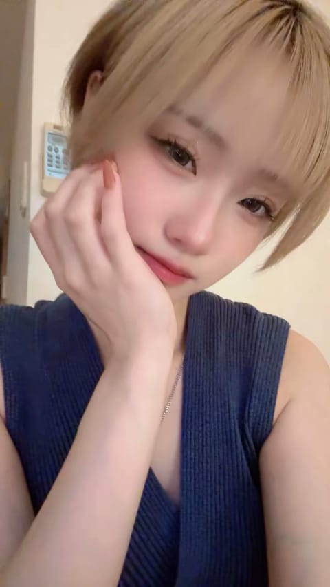 最近新規で来てくださったお兄さんが差し入れで馬券買ってくれたんだけど珍しすぎないか笑
本日も出勤してます✨️
あと16: