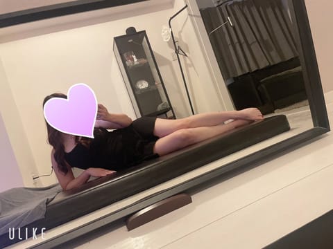こんにちは😇

本日20時まで🌟
短い時間ですが会いにきてくれたら嬉しいな🤍

見た目ちょっと怖いと思われがちですが、
