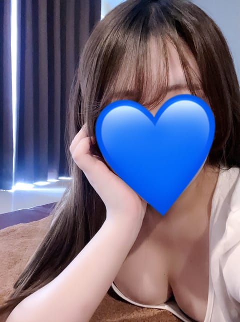 今日は19時まで出勤しています🪄︎︎✨ ご予約お待ちしております🎶
