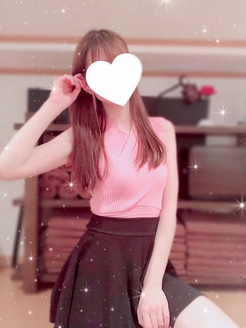こんばんは🌹

本日も23:00まで蕨るーむです🎀

🈳19:20〜🤍

夜のお時間会いにきて頂けたら
嬉しいです🫶💓
