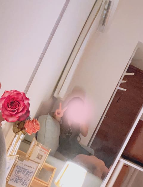 なんと！
いつのまにか金曜日に、、、

今日も暑いけど

体調気をつけて今日も
かけぬけましょう❤️‍🔥

明日12：0