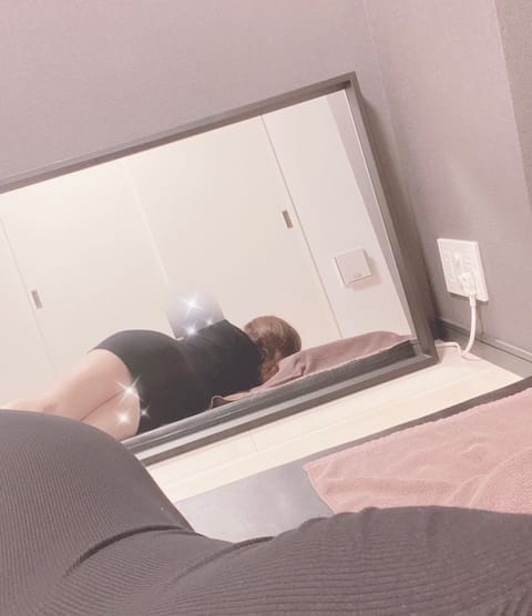 残り1枠

15時〜 🈳　90分になります😊

お時間の合うお方
癒されにいらしてくださいませ💕

タオル畳むのわりと好