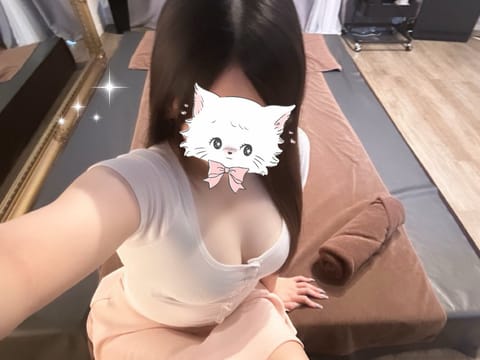 本日ご予約完売ありがとうございます( ᵒ̴̶̷̥́ ᵒ̴̶̷̣̥̀ )♡
さっき来てくれたお兄様気をつけて帰ってね！🚗💨
