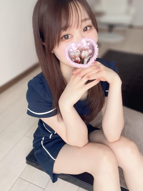 おはようございます☀️
26日～29日の4日間出勤するので、
仕事納めした次はりん納め
しに来てくださいꕤ︎︎·͜·笑
