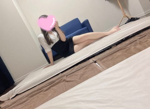 本日の初出勤有難いことに🈵枠頂けました✨

初めてで緊張してたけどお兄様方みんな優しくて、たくさん気持ちいいって言ってく