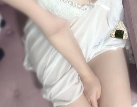❁︎

26日今月最終日でっせ~!!
出勤しました🫡
明日は雨模様なのかな??今日はお天気良くて良かった❄️❄️
ご予約