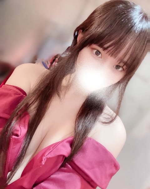初日前半戦🔥
現状最短のご案内24:40〜になってます✨

開始から4枠みっちみちのご予約ありがとうございます🥺

10