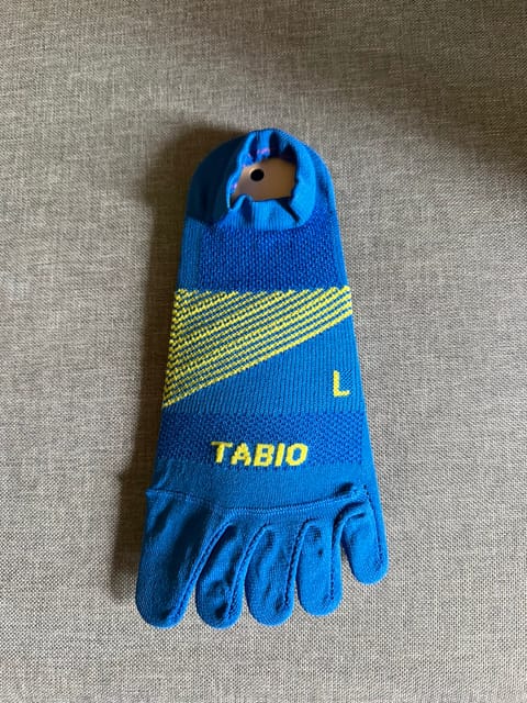 新しく買った靴下。
昨日めちゃくちゃ歩きましたが足楽ですね🦶
めちゃ歩くと土踏まず痛くなるんですが今日は大丈夫日
土踏ま