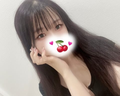 本日12〜19時半　代々木・新宿ルームいます🍒
今日は早めの時間にいます🐱
週初めで忙しいかと思いますがお時間ある方ぜひ