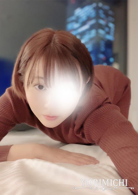 荻窪に出勤しました🌼
19時までいます✨
お問い合わせご予約お待ちしております🩷