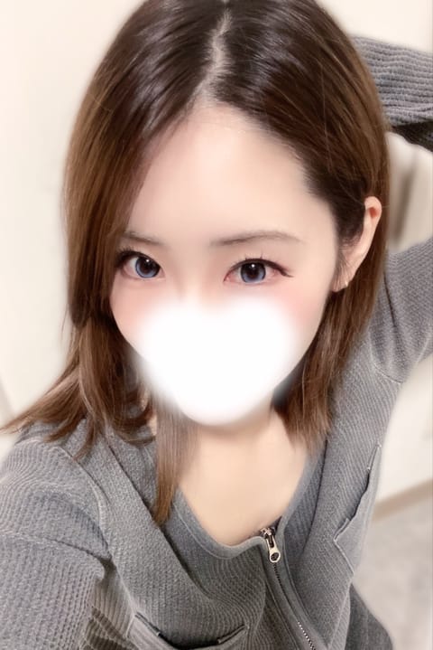 これが本指名様によく言われる
【イジワルな目】です🧴🐶💓

来週のシフトは...🗓️

𝟧/𝟤𝟧(月) 𝟣𝟤:𝟢𝟢-𝟤𝟢