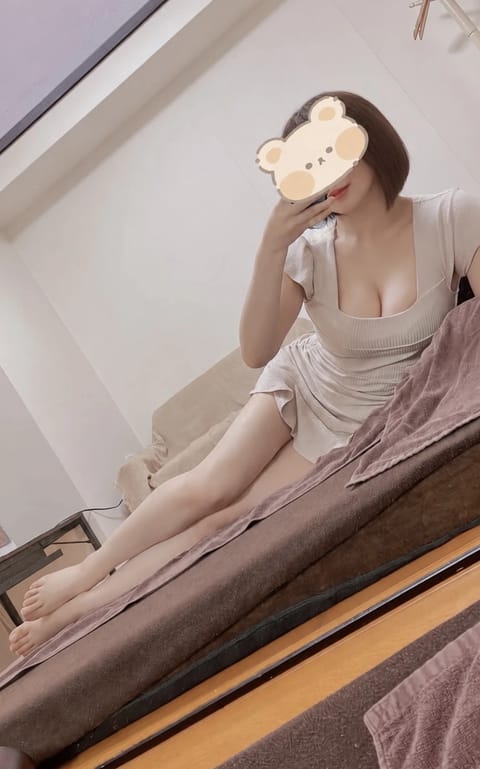 退勤しました✨

実は今日は出勤の時にバスに乗り遅れたので、
20分くらい歩いたんですよ笑

良い運動になりました☺️

