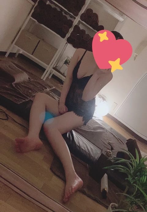 本日21:00〜出勤します🎀
お兄さんと会えるの楽しみにしてます（՞>‎⩊<՞）💕